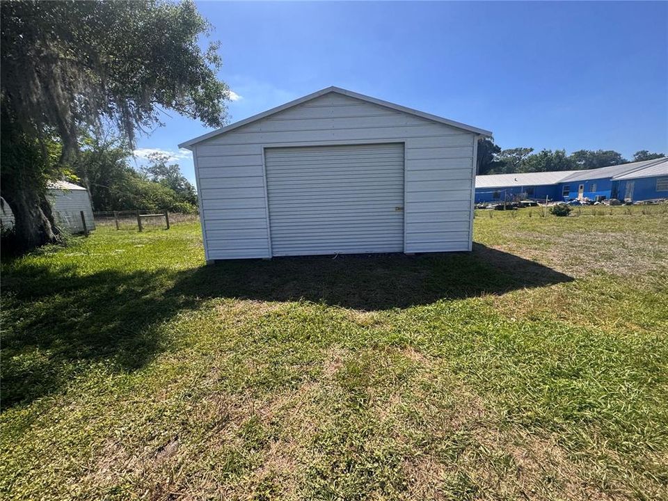 For Sale: $307,900 (3 beds, 2 baths, 1300 Square Feet)
