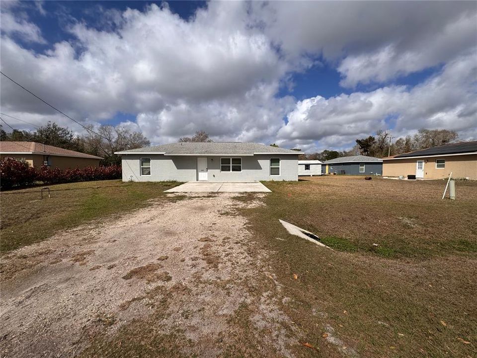 For Sale: $307,900 (3 beds, 2 baths, 1300 Square Feet)