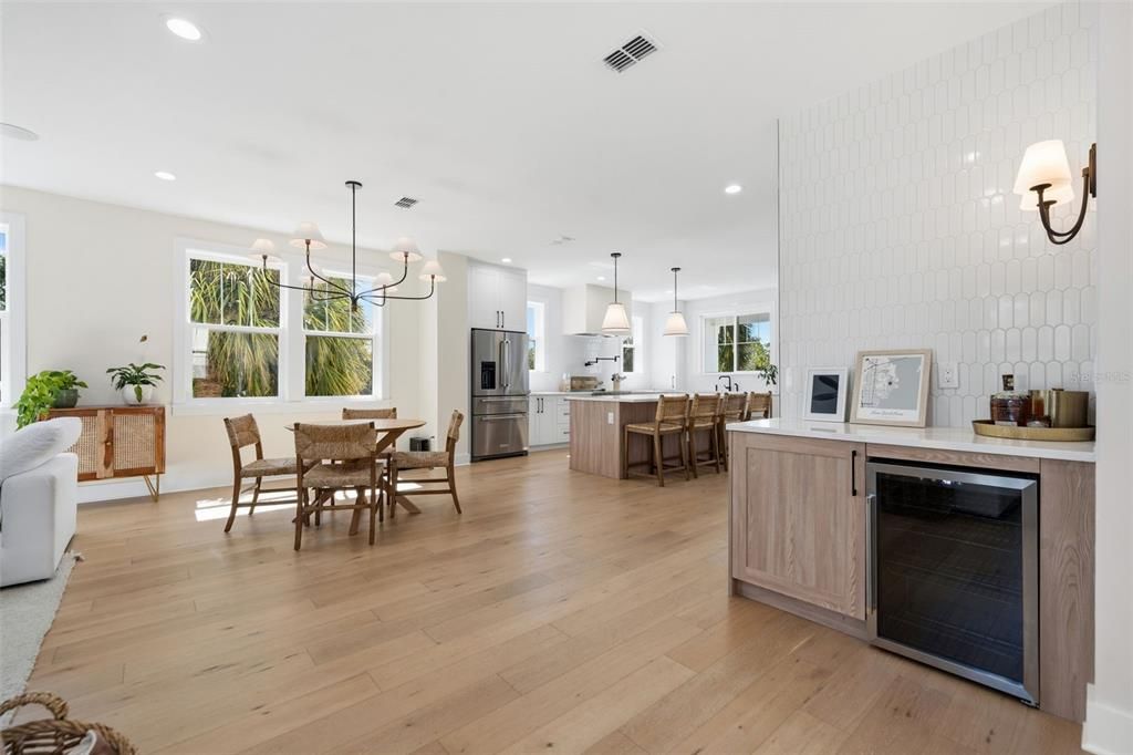 For Sale: $1,875,000 (4 beds, 3 baths, 2781 Square Feet)