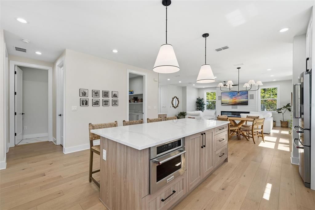 For Sale: $1,875,000 (4 beds, 3 baths, 2781 Square Feet)