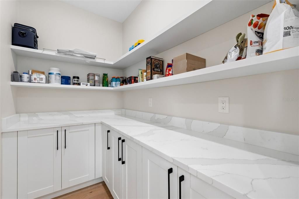 For Sale: $1,875,000 (4 beds, 3 baths, 2781 Square Feet)