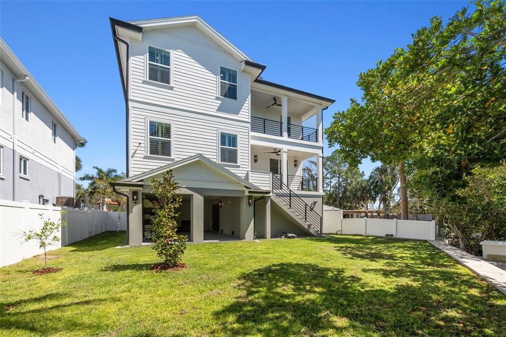 For Sale: $1,875,000 (4 beds, 3 baths, 2781 Square Feet)