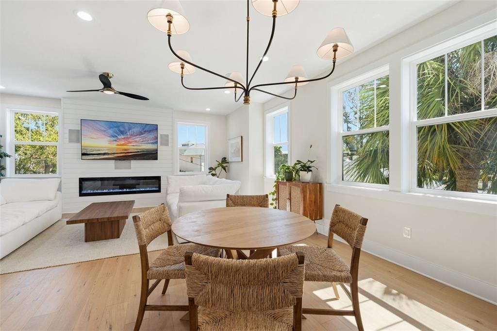 For Sale: $1,875,000 (4 beds, 3 baths, 2781 Square Feet)