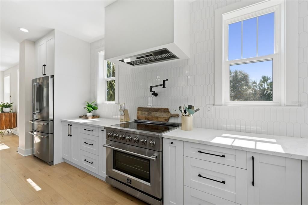 For Sale: $1,875,000 (4 beds, 3 baths, 2781 Square Feet)