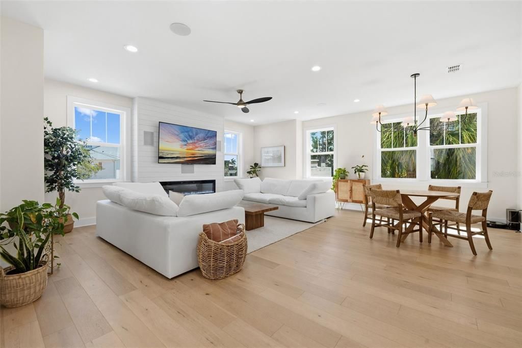 For Sale: $1,875,000 (4 beds, 3 baths, 2781 Square Feet)