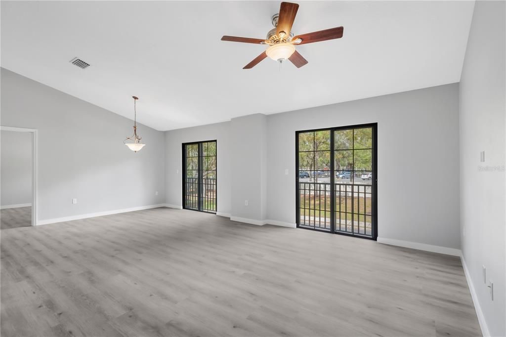 For Sale: $269,000 (2 beds, 2 baths, 1253 Square Feet)