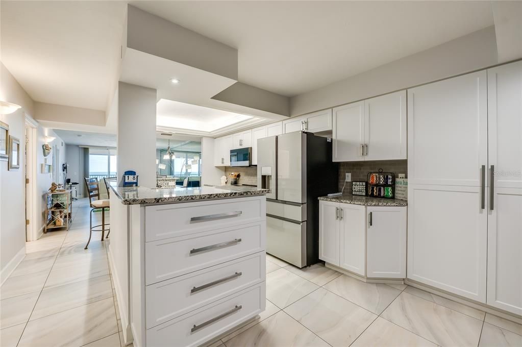 На продажу: $659,900 (2 спален, 2 ванн, 1551 Квадратных фут)