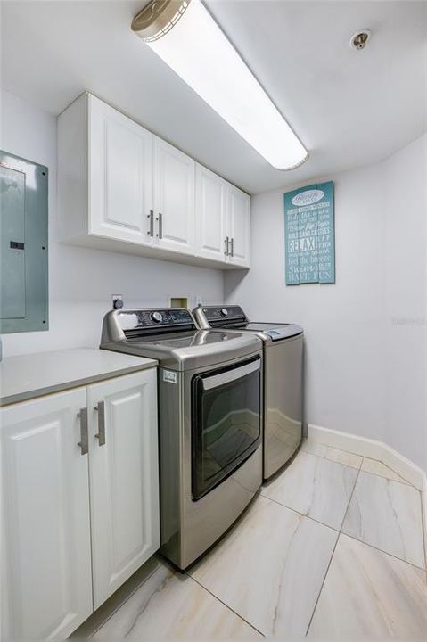 На продажу: $659,900 (2 спален, 2 ванн, 1551 Квадратных фут)