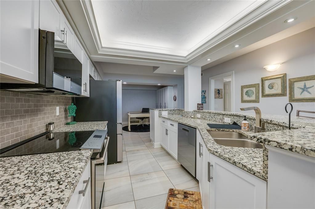 На продажу: $659,900 (2 спален, 2 ванн, 1551 Квадратных фут)