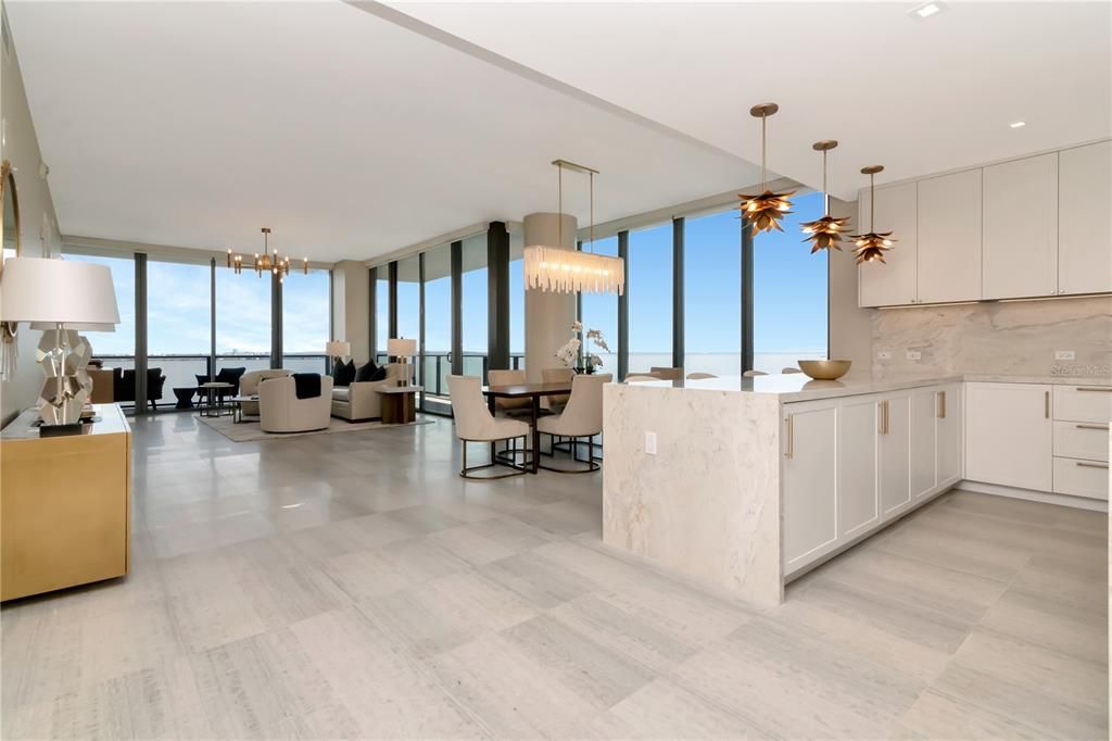 En Venta: $3,775,000 (3 camas, 3 baños, 2940 Pies cuadrados)