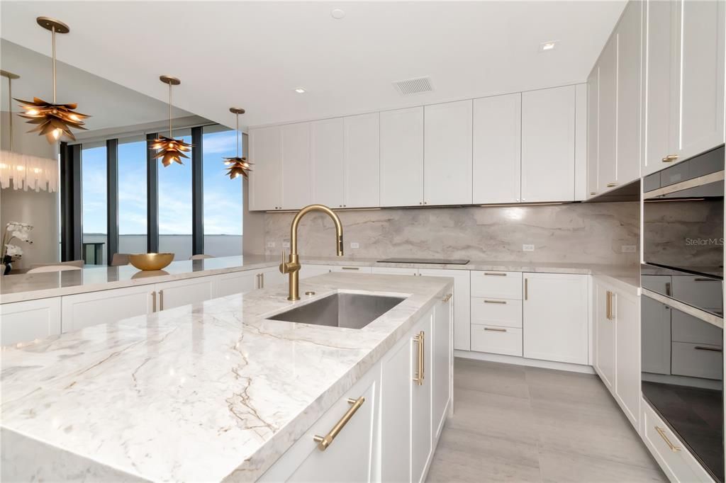 En Venta: $3,775,000 (3 camas, 3 baños, 2940 Pies cuadrados)