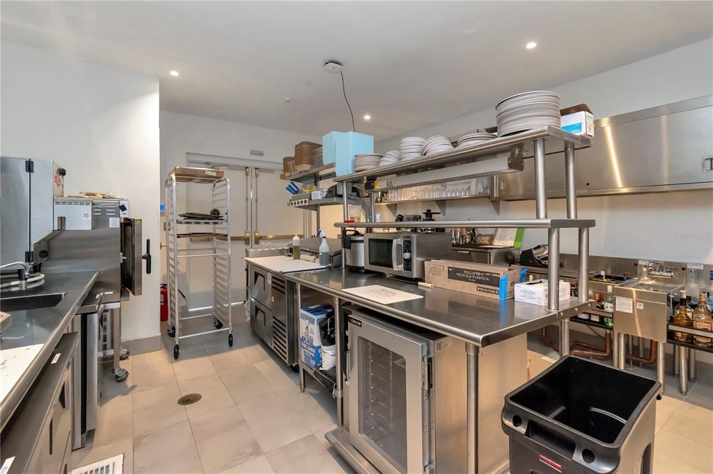 En Venta: $3,775,000 (3 camas, 3 baños, 2940 Pies cuadrados)