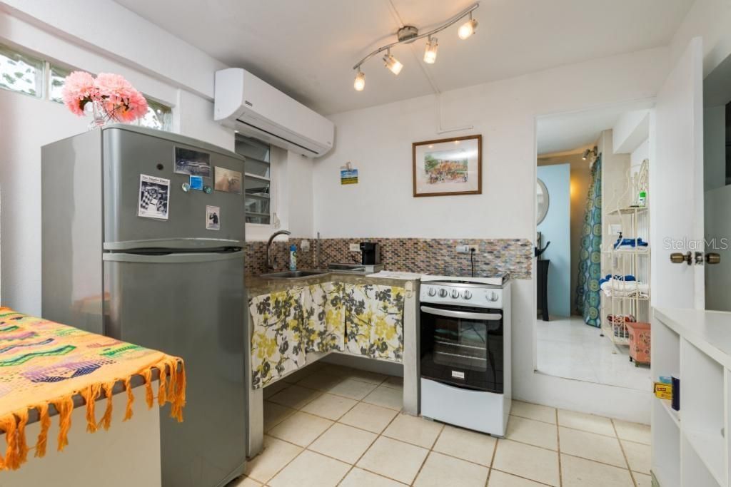 En Venta: $850,000 (3 camas, 3 baños, 1650 Pies cuadrados)