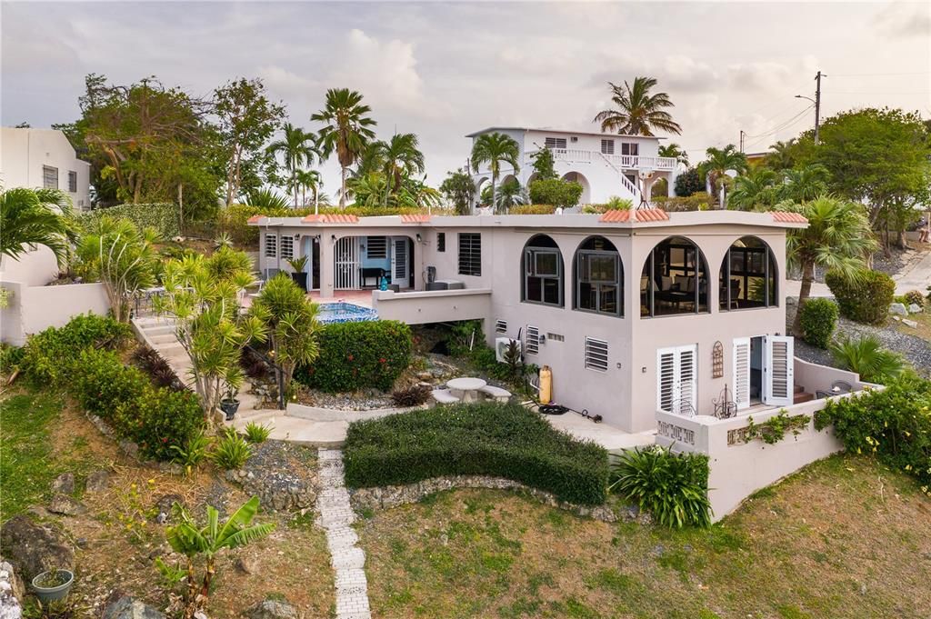 En Venta: $850,000 (3 camas, 3 baños, 1650 Pies cuadrados)