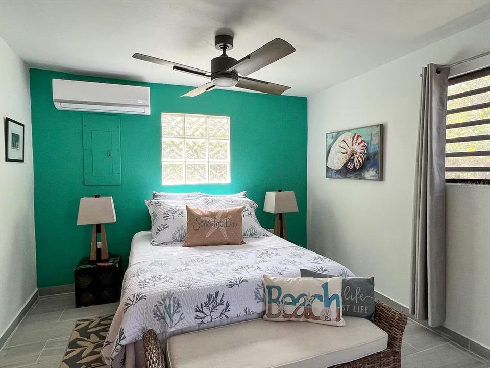 En Venta: $850,000 (3 camas, 3 baños, 1650 Pies cuadrados)