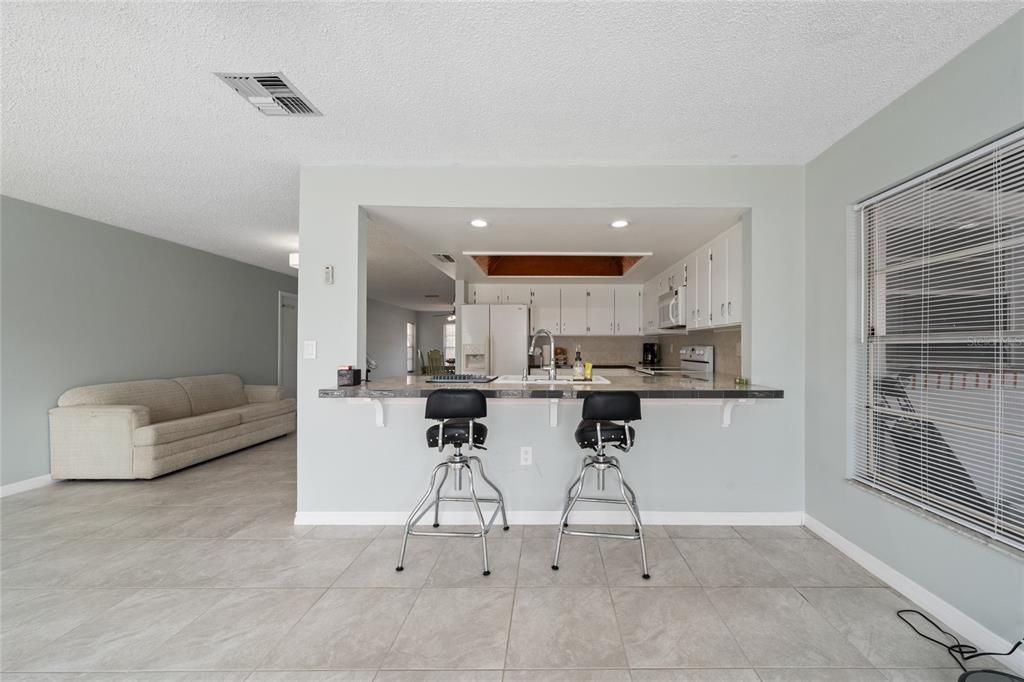 En Venta: $199,800 (2 camas, 2 baños, 1449 Pies cuadrados)