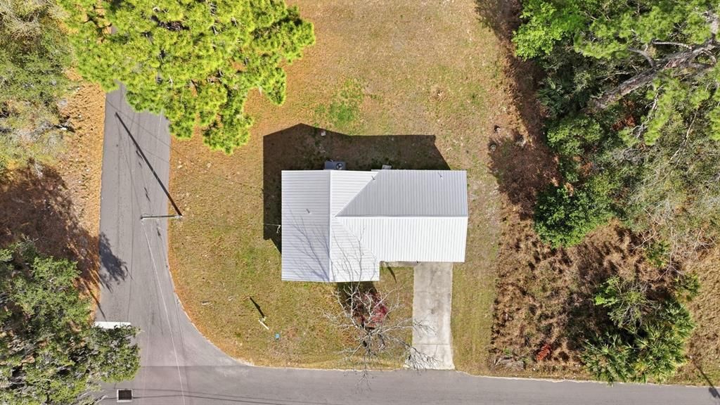 For Sale: $195,000 (3 beds, 1 baths, 876 Square Feet)