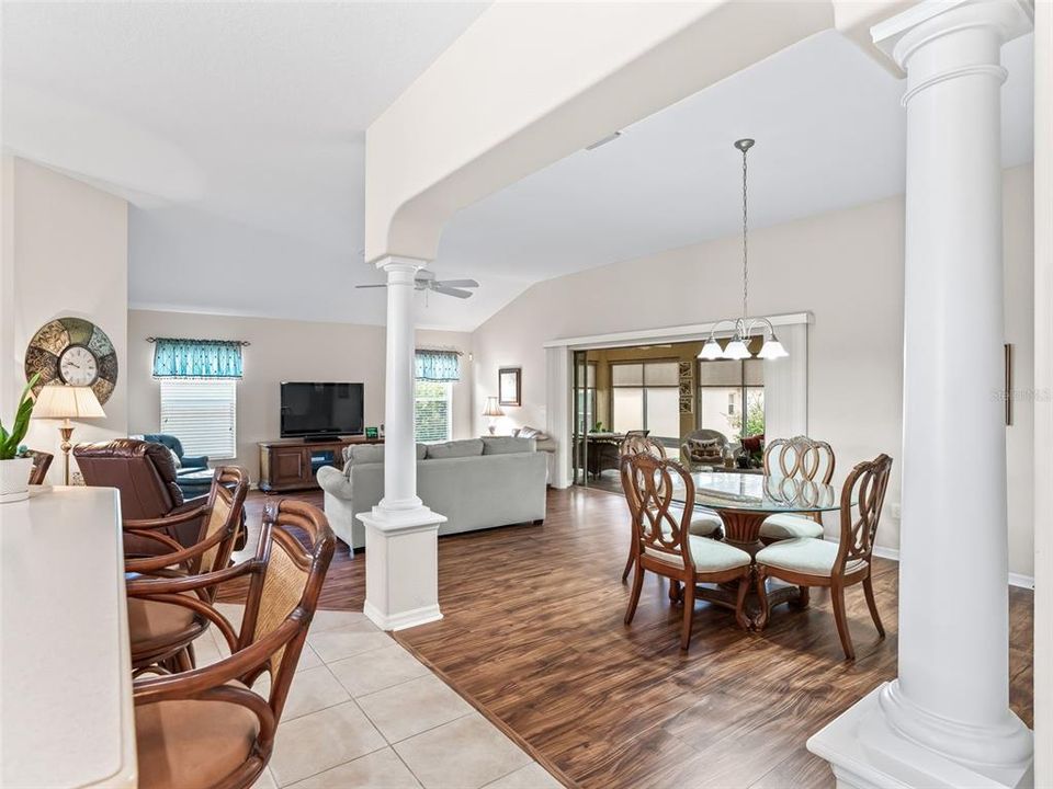 Active With Contract: $479,000 (3 beds, 2 baths, 1927 Square Feet)