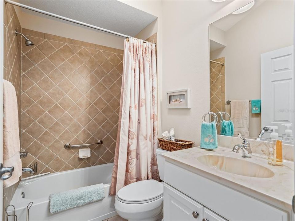 Active With Contract: $479,000 (3 beds, 2 baths, 1927 Square Feet)