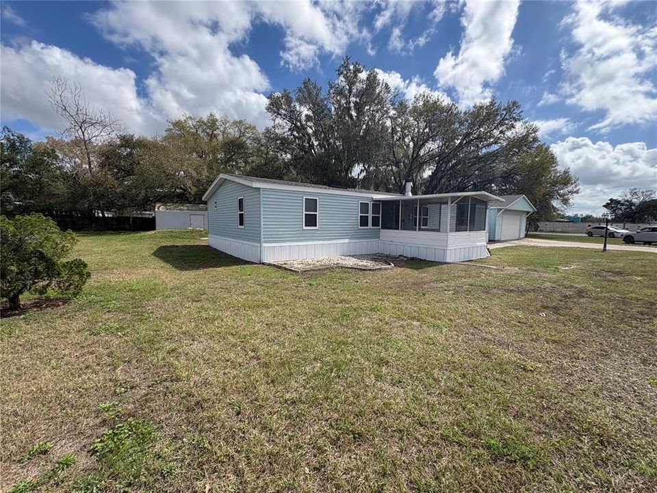 Recently Sold: $259,900 (3 beds, 2 baths, 1848 Square Feet)