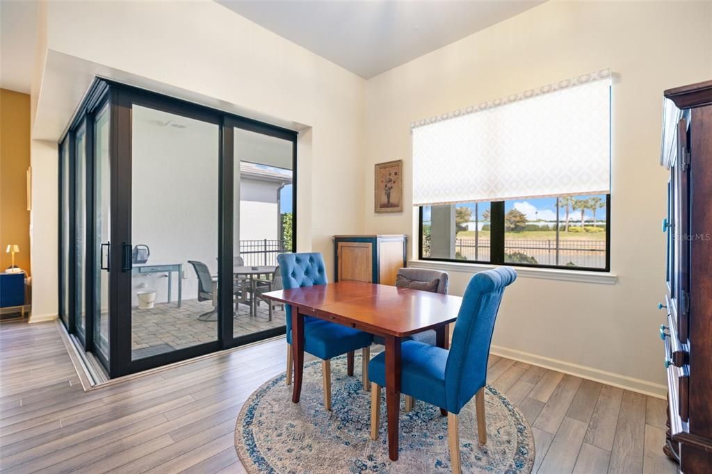 Activo con contrato: $789,000 (3 camas, 2 baños, 2000 Pies cuadrados)