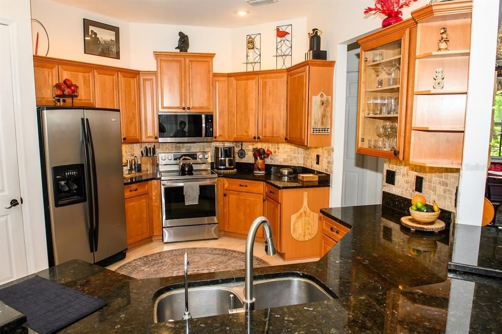 For Sale: $1,175,000 (4 beds, 3 baths, 4423 Square Feet)