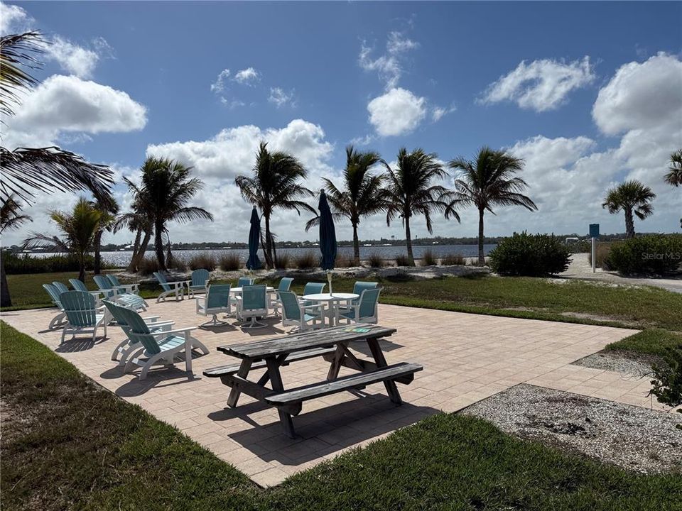 Activo con contrato: $1,695,000 (3 camas, 3 baños, 3139 Pies cuadrados)