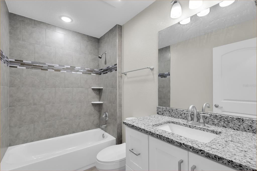 En Venta: $825,000 (8 camas, 0 baños, 4052 Pies cuadrados)