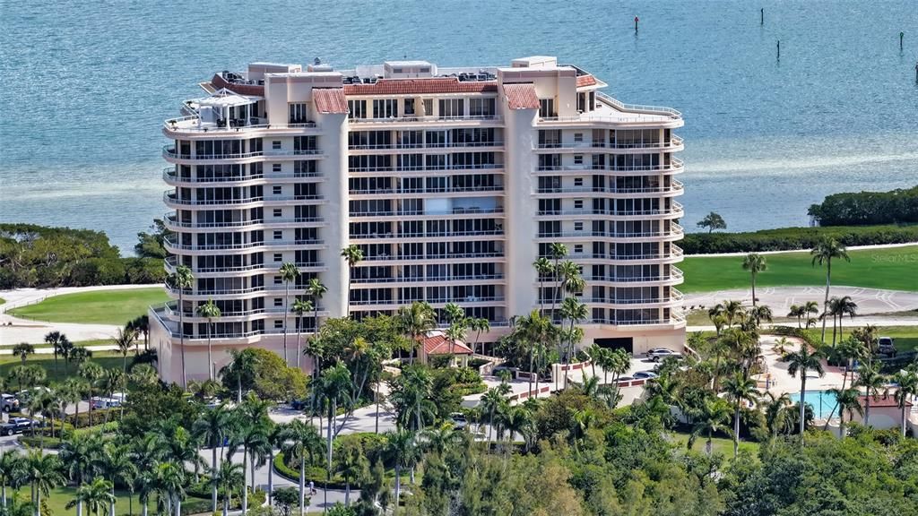 На продажу: $7,999,000 (3 спален, 3 ванн, 4413 Квадратных фут)