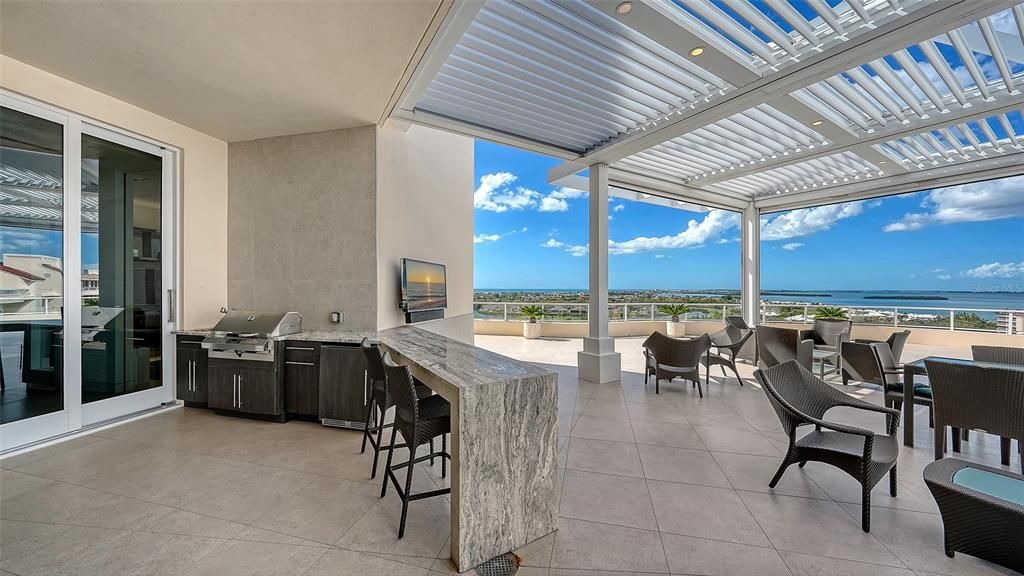 На продажу: $7,999,000 (3 спален, 3 ванн, 4413 Квадратных фут)
