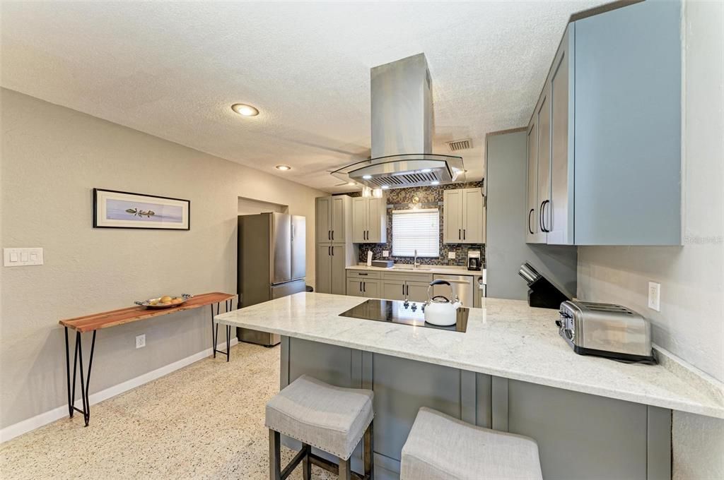 В аренду: $3,250 (2 спален, 1 ванн, 1588 Квадратных фут)