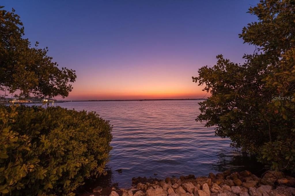 En Venta: $1,995,000 (6 camas, 0 baños, 2834 Pies cuadrados)