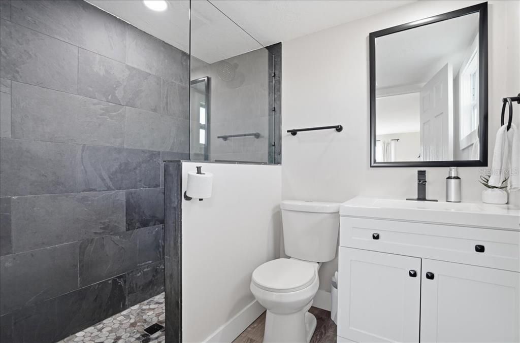 En Venta: $1,995,000 (6 camas, 0 baños, 2834 Pies cuadrados)