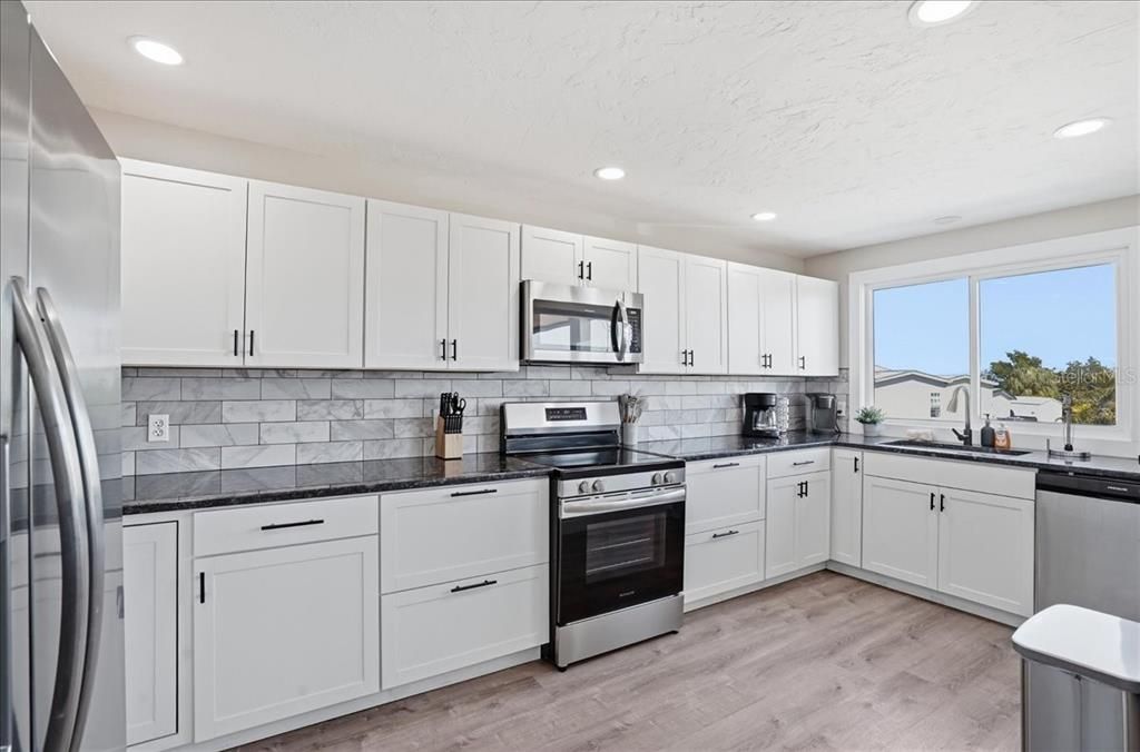 En Venta: $1,995,000 (6 camas, 0 baños, 2834 Pies cuadrados)