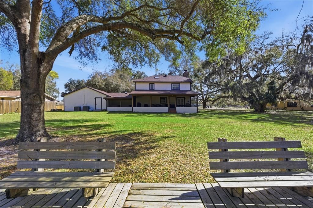 En Venta: $519,900 (4 camas, 3 baños, 1956 Pies cuadrados)
