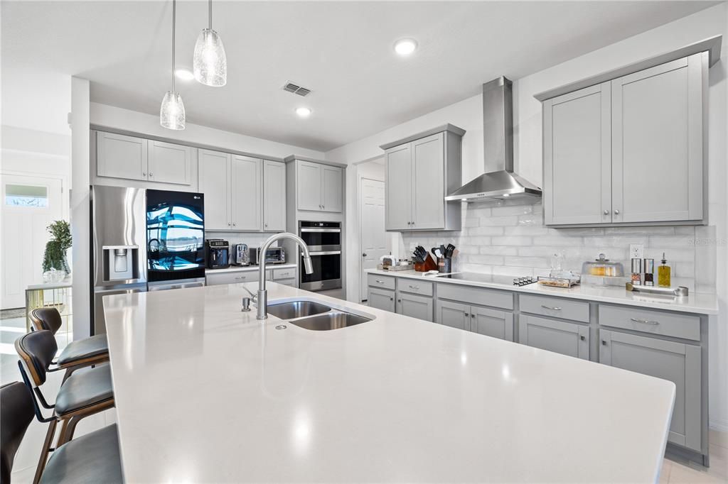 En Venta: $970,000 (5 camas, 4 baños, 3384 Pies cuadrados)