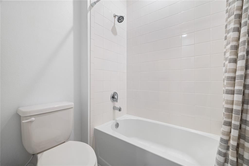 En Venta: $970,000 (5 camas, 4 baños, 3384 Pies cuadrados)