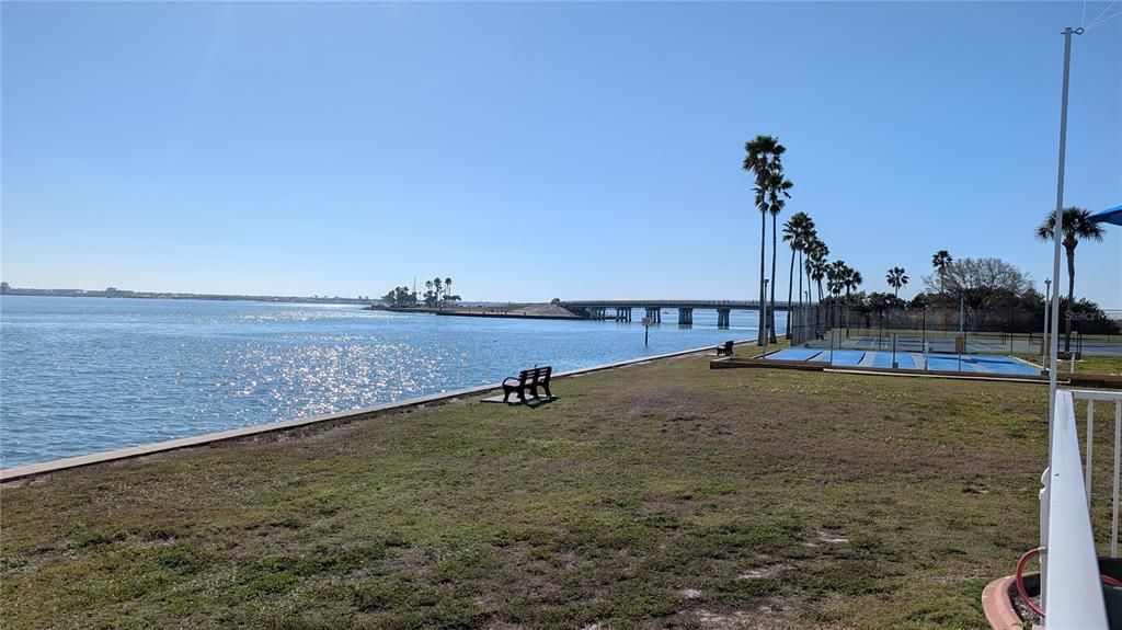 En Venta: $340,000 (2 camas, 2 baños, 1141 Pies cuadrados)