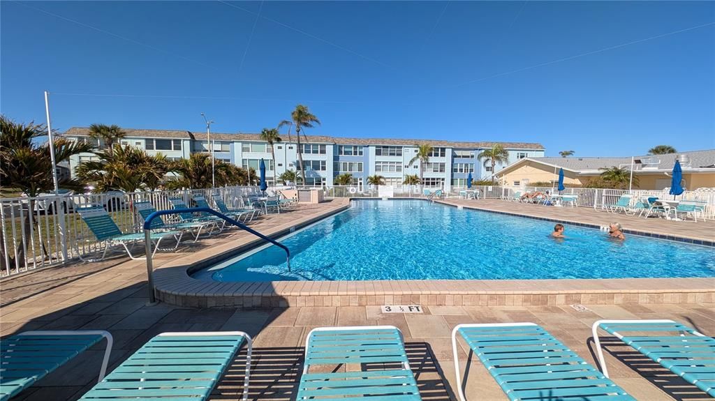 En Venta: $340,000 (2 camas, 2 baños, 1141 Pies cuadrados)