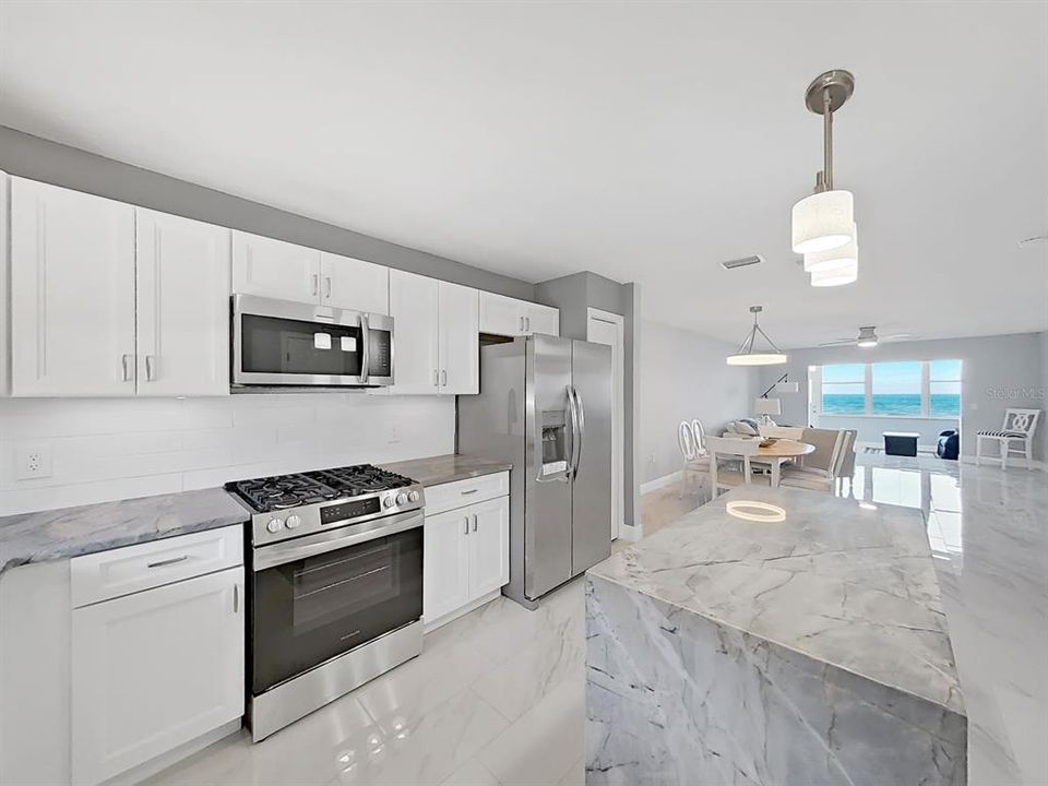 En Venta: $340,000 (2 camas, 2 baños, 1141 Pies cuadrados)