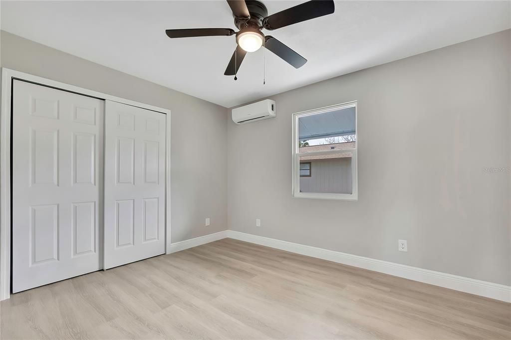 На продажу: $860,000 (5 спален, 0 ванн, 2432 Квадратных фут)