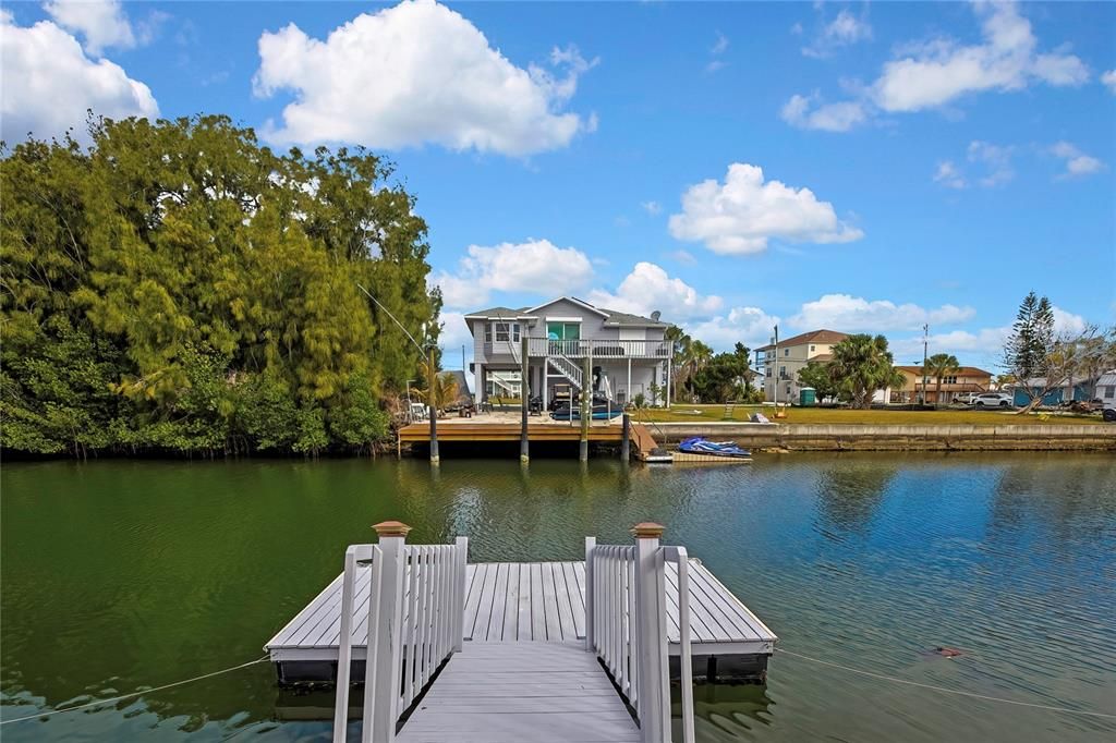 На продажу: $860,000 (5 спален, 0 ванн, 2432 Квадратных фут)