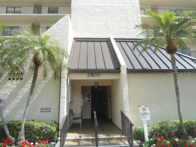 Active With Contract: $198,000 (2 beds, 2 baths, 1070 Square Feet)