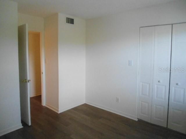 Active With Contract: $198,000 (2 beds, 2 baths, 1070 Square Feet)