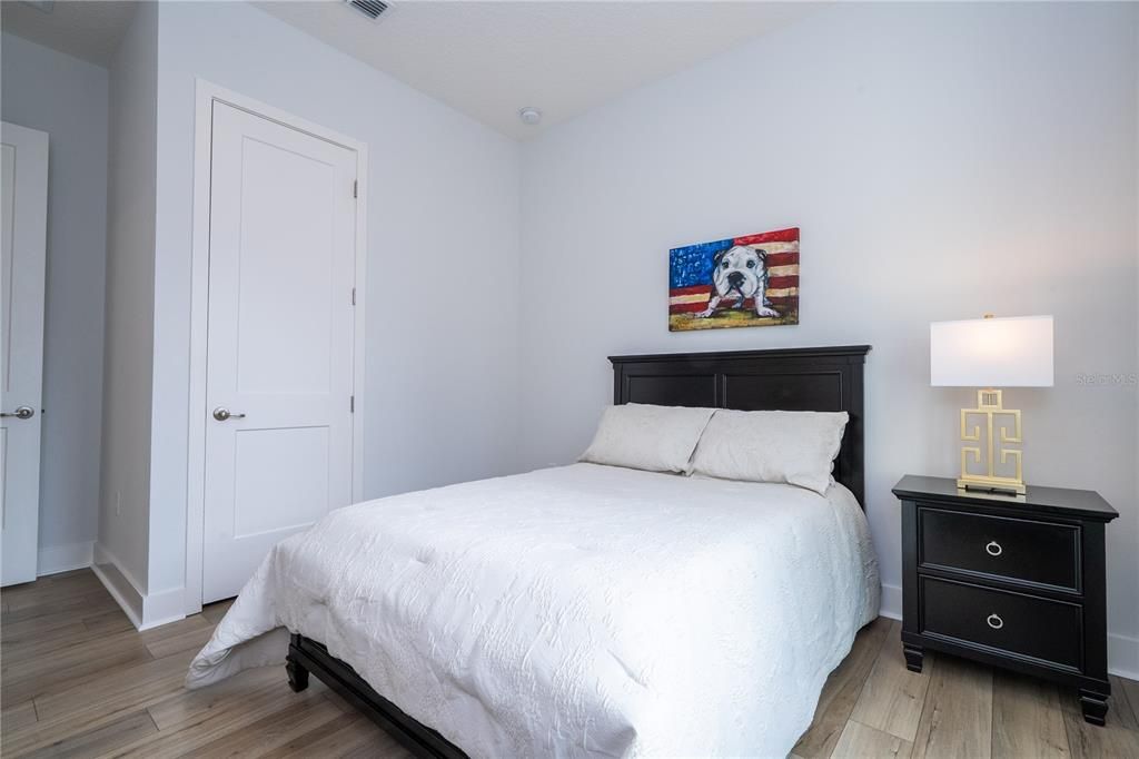 For Sale: $819,000 (4 beds, 3 baths, 2637 Square Feet)