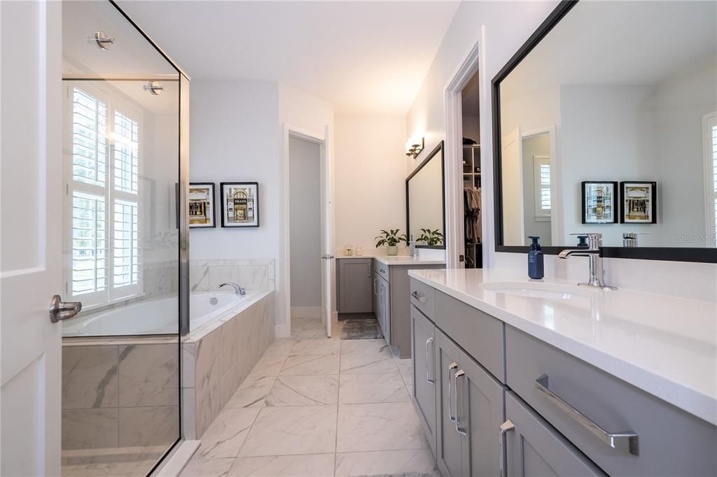 For Sale: $819,000 (4 beds, 3 baths, 2637 Square Feet)