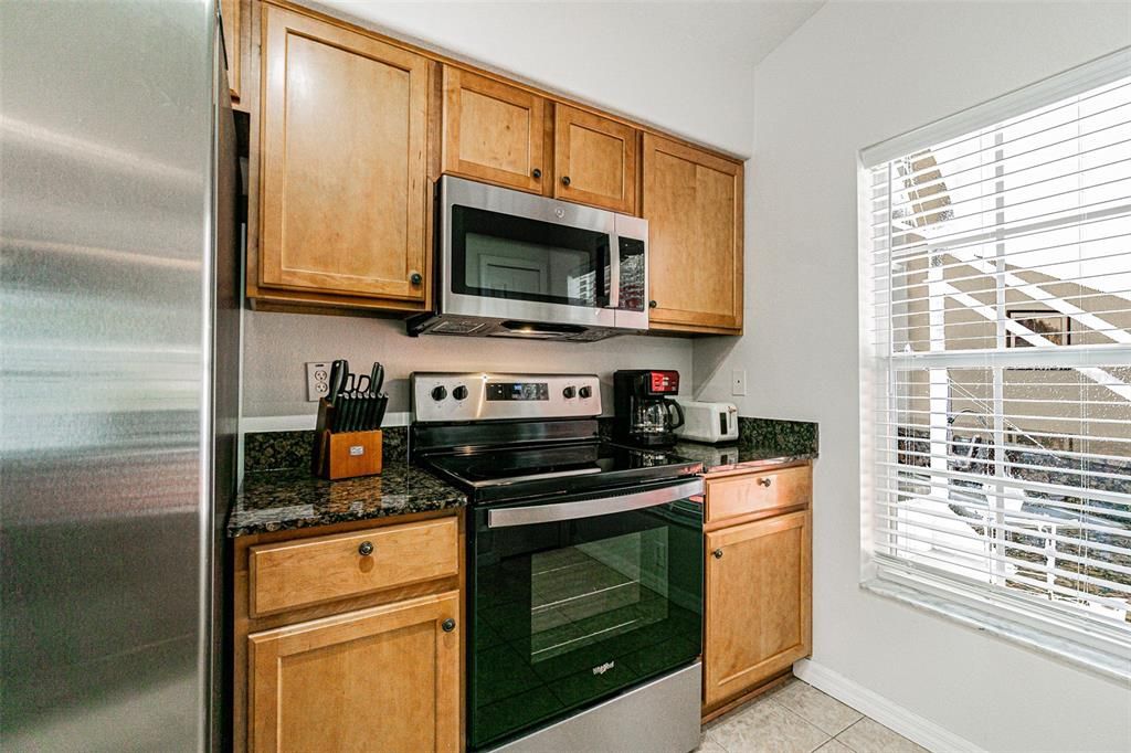 For Rent: $2,600 (3 beds, 2 baths, 1390 Square Feet)
