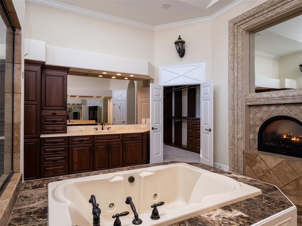 En Venta: $2,000,000 (5 camas, 5 baños, 5129 Pies cuadrados)