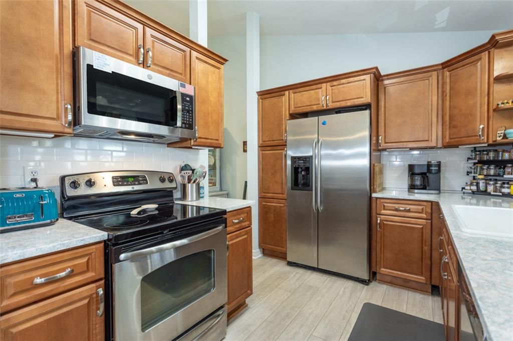 Activo con contrato: $187,400 (2 camas, 2 baños, 1218 Pies cuadrados)