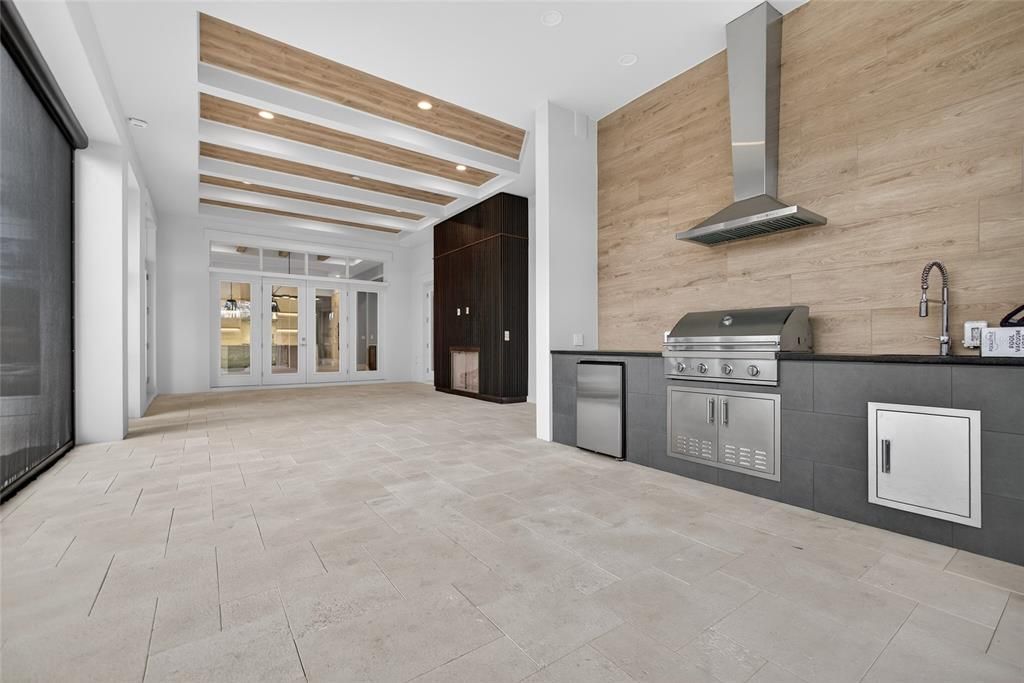 На продажу: $2,990,000 (4 спален, 4 ванн, 3984 Квадратных фут)